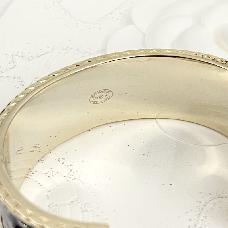 Ch**el bracelets